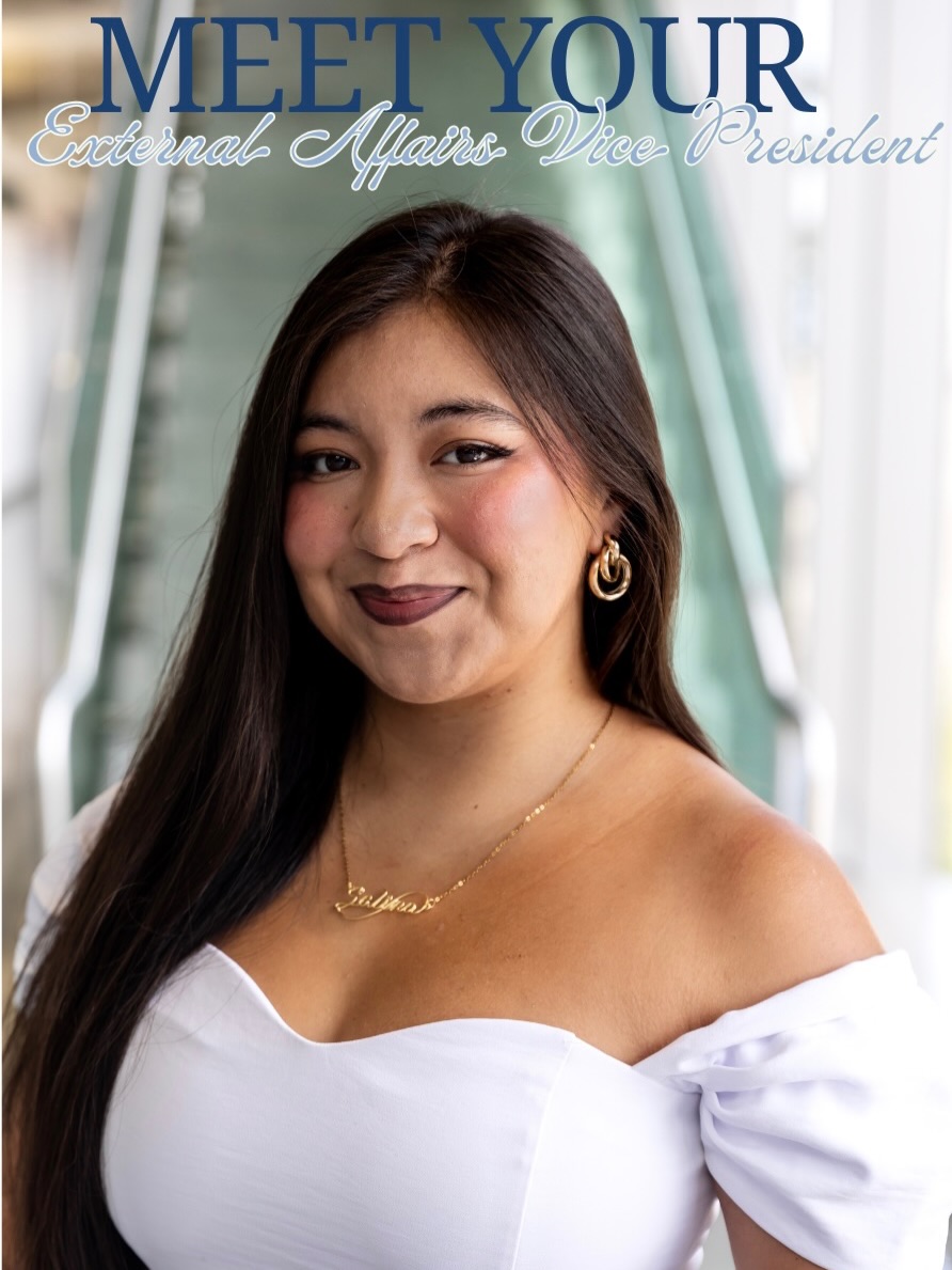 Meet your 2026–2027 EAVP, Selina Mendez! 🐻💙💛

Hi Bears! My name is Selina Men